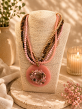 COLLAR COLOR CORAL CON MARRON